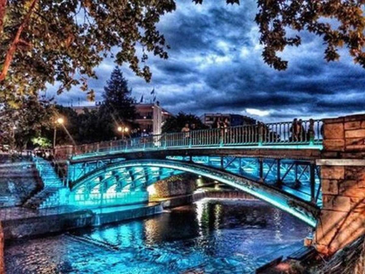 Апартаменти Sweet Dreams Trikala Екстер'єр фото